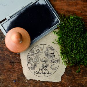 Bursa Kaşe, Bursa Kaşe Dünyası, Kaşe Çeşitleri, Acil Kaşe, Sırdaş Kaşe, Ofis Tipi Kaşe Çeşitleri, Trodat Kaşe, Trodat Printy Kaşe, Kalem Kaşeler, Cep Kaşeleri, Büyük Boy Kaşeler, Renkli Kaşeler, Yuvarlak Kaşeler, Kare Kaşeler, Profesyonel Seri Kaşeler, Tarihli Kaşeler, Numaratörlü Kaşeler, Yumurta Kaşesi, Kütüphane Kaşeleri, Kıyafet Kaşesi, Öğretmen Kaşeleri, Öğrenci Kaşeleri, Kişiye Özel Kaşeler, İmza Kaşesi, Düğün Kaşeleri, Muzip Kaşeler, Ahşap Kaşeler, Soğuk Damga, Mürekkepler, Stampalar, Kare Cep Kaşesi