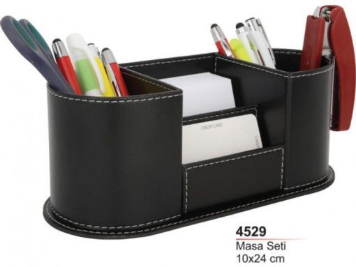 Masa Seti, İsimlik Çeşitleri, Masa Üstü Set Çeşitleri, Logo Baskı Masa Set Çeşitleri, Promosyon Sümen Seti, Masa Sümenleri, Masa Sümen Seti, Kauçuk Masa Sümeni, Bez Masa Sümeni, Takvimli Masa Sümeni, Logo Baskılı Sümen Setleri, Lüks Sümen Takımı, Ekonomik Sümen Takımı, Masa Seti, Sümen Takımı, Masa saati, not kâğıtlığı, masa kalemi, kalemlik, isimlik, zarf açacağı, resim çerçevesi, Sümen takvim, masa Sümeni, masa föylüğü, kartvizitlik, Saat, Duvar Saati, Kol Saati, Cep Saati, Ayna, Manikür Seti, Lüks kalem Setleri, Deri Sümen Takımı,  Sunni Deri Sümen Takımı, İsimli Sümen Takımı, Promosyon Kalemlik, Promosyon Düzenleyici