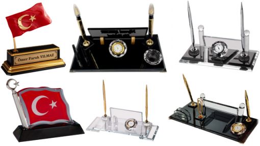 Bursa Masaüstü Kristal İsimlik Çeşitleri, Masaüstü Kristal İsimlik Çeşitleri, Masaüstü İsimlik Çeşitleri, Kristal Masa İsimliği, Ahşap Masa İsimliği, Pleksi Masa İsimliği, Masa İsimliği Seti, Masaüstü İsimlik Modelleri, Cam Masa İsimliği, Metalik Masa İsimliği, Kişiye Özel Masa İsimliği, Logolu Masa İsimliği, Biblolu Masa İsimliği, Deri Masaüstü İsimlik, Lazer Kabartma Masa İsimliği